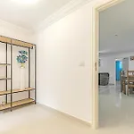 Lägenhet Two Bedroom In Bella Vista *