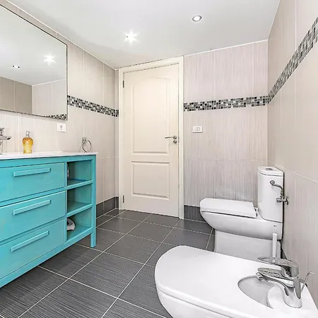 Two Bedroom In Bella Vista *
