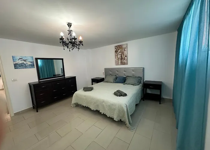 Two Bedroom In Bella Vista Costa Adeje (Tenerife)